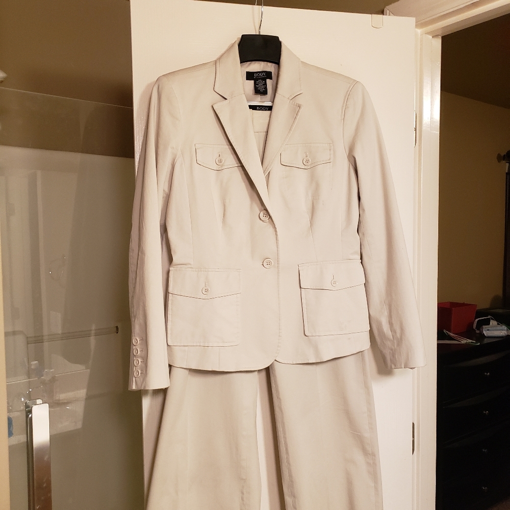 Body by Victoria Women's  Pants Suit